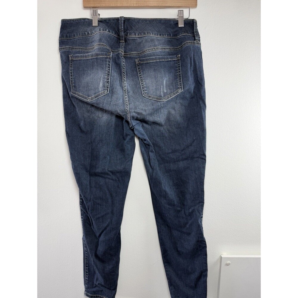 Torrid Women’s Blue Medium Wash Distressed Skinny Mid Rise Button Fly Jeans 16 - Picture 2 of 9